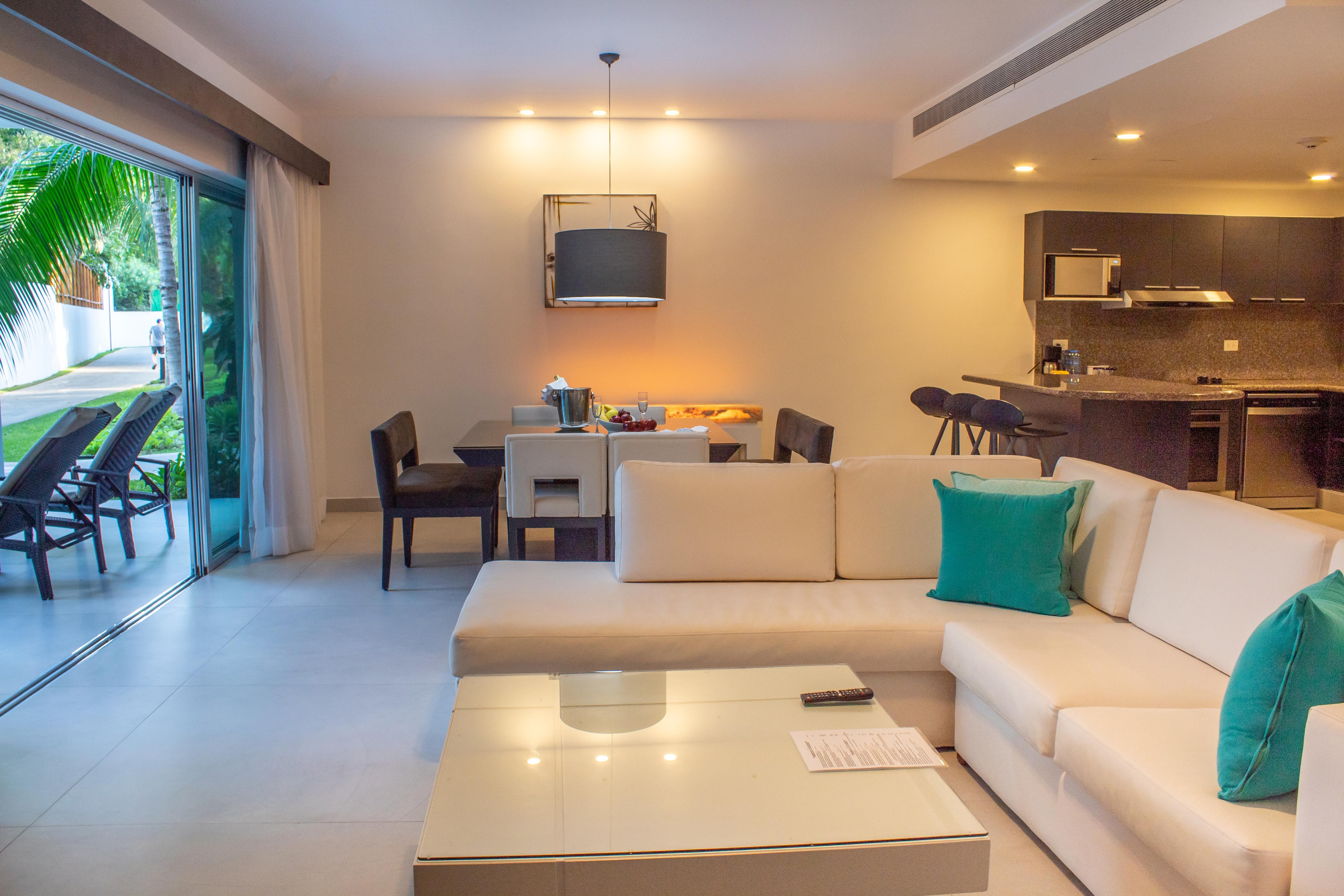 Residences At The Fives Playa del Carmen Esterno foto