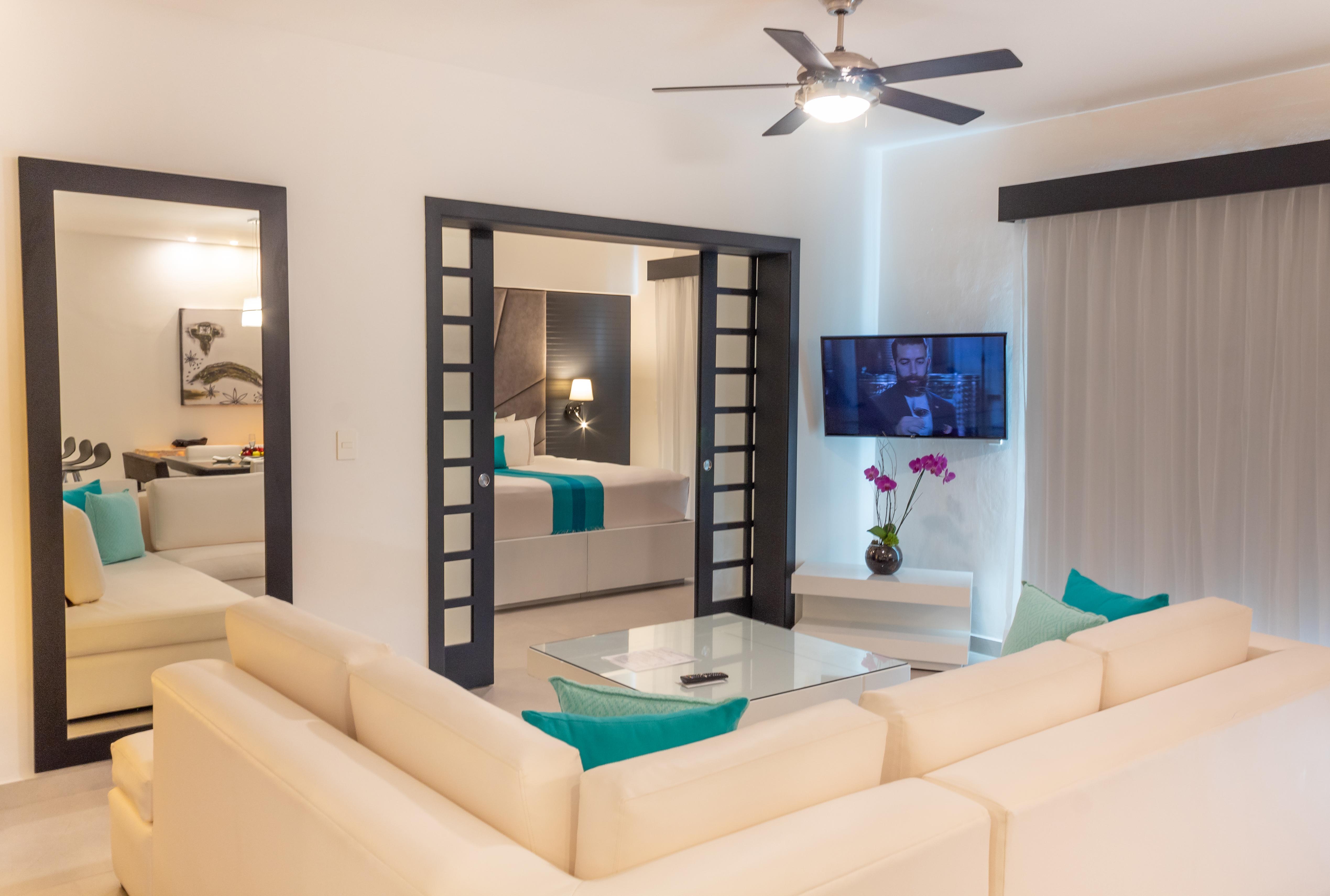 Residences At The Fives Playa del Carmen Esterno foto