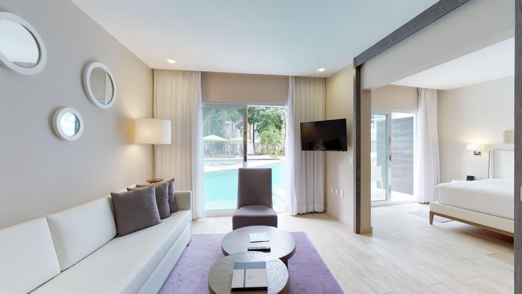 Residences At The Fives Playa del Carmen Esterno foto
