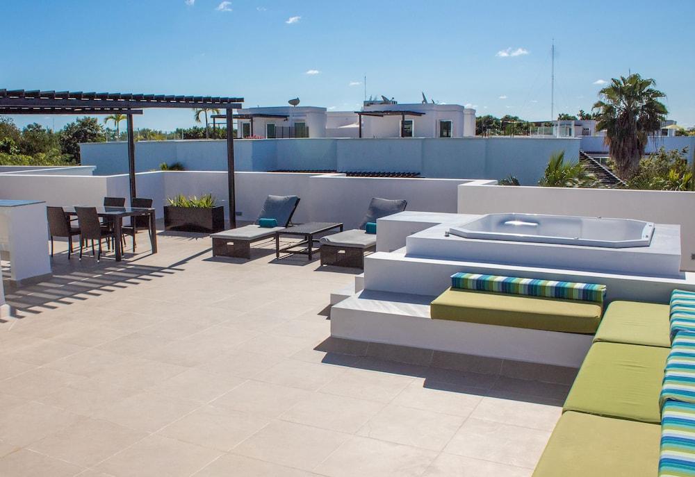 Residences At The Fives Playa del Carmen Esterno foto